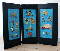 Child's three-panel, double-hinged Wind-Up Toy Screen